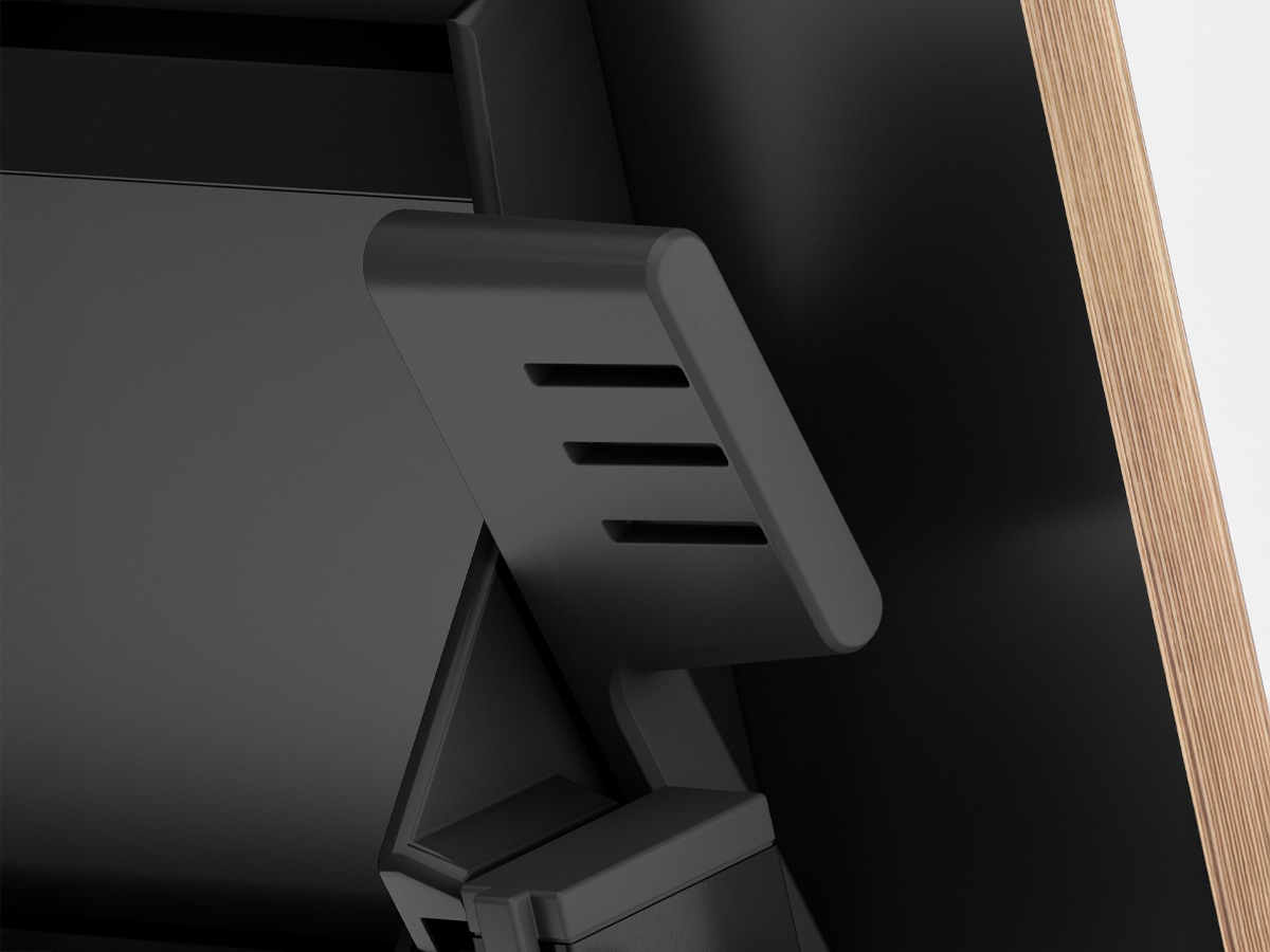 Quantum table paddle for single-handed flip mechanism.