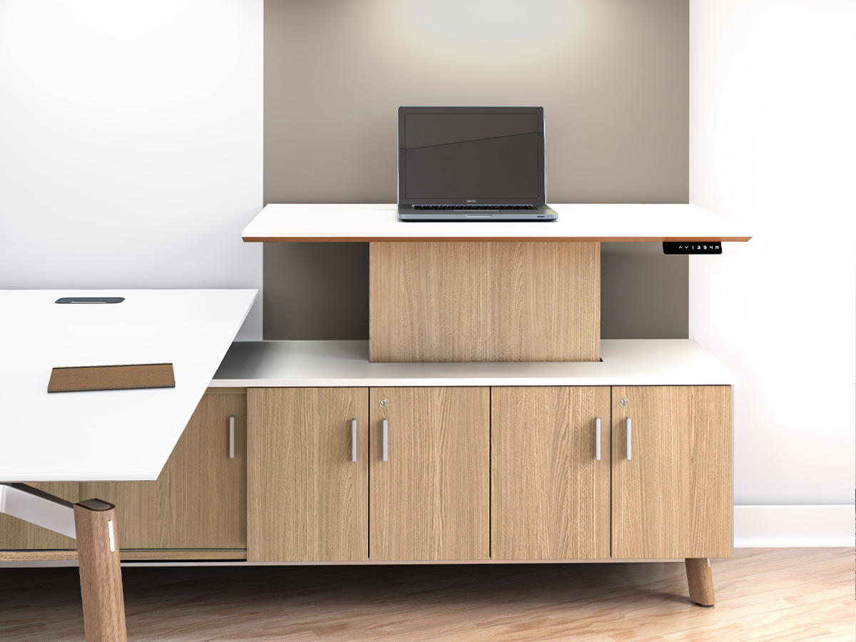 Ligouri Private Office height-adjustable return.