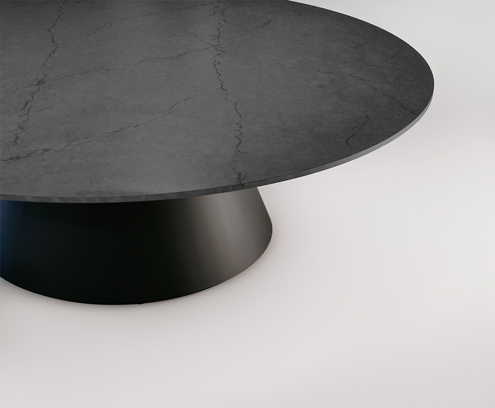 Foundation tapered drum with quartz top. 