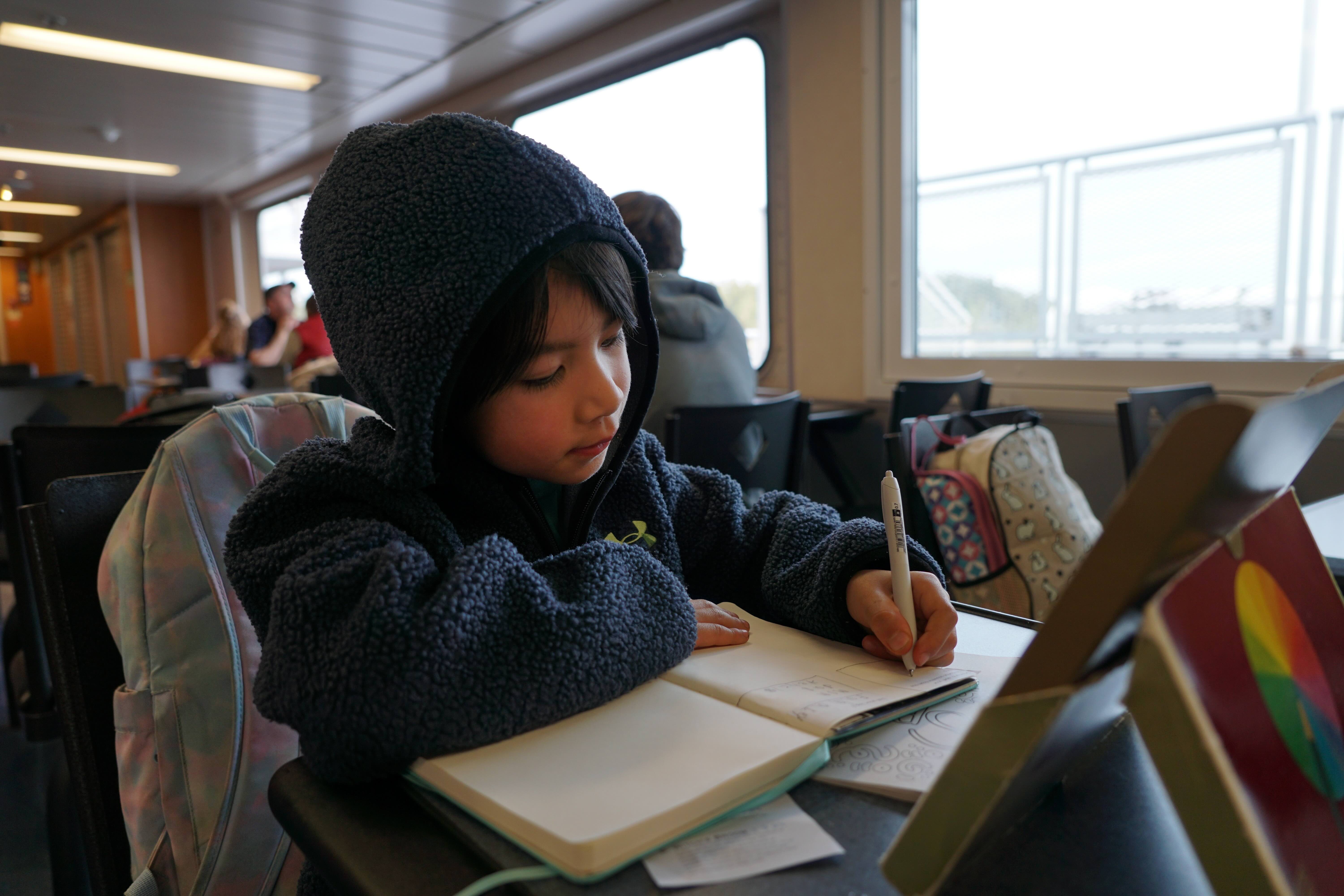 image depicting satisfaction using ar/vr for an education institution