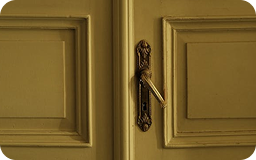 Ouverture de porte claquée et dépannage serrurerie d'urgence Paris 4e Bastille.