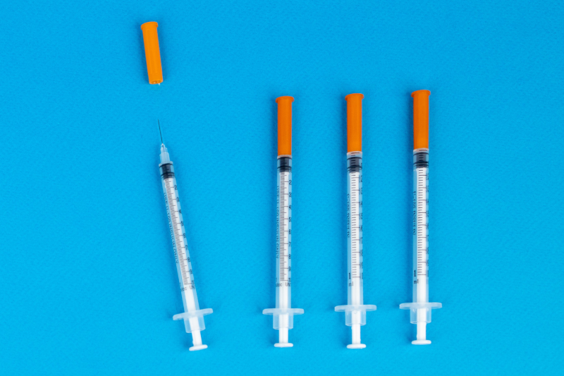 Thirty-gauge needles commonly used for injecting insulin.