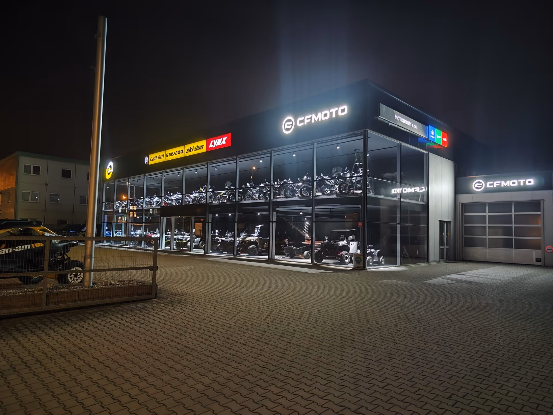 Store Image