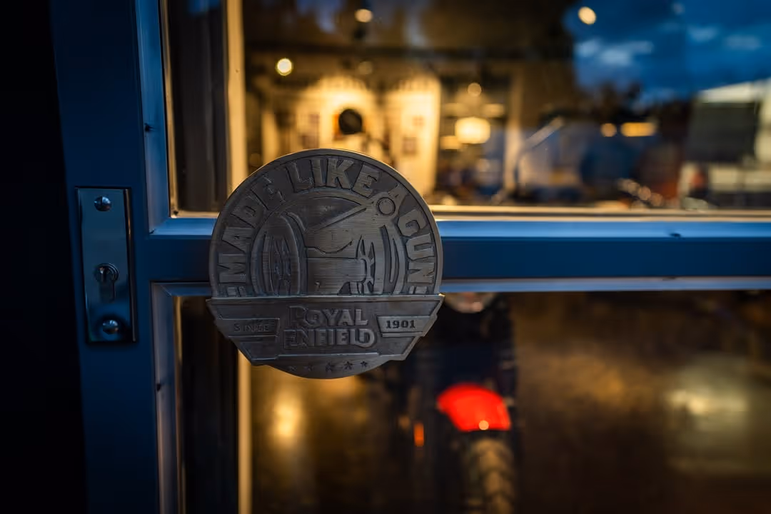 Royal Enfield Šternberk — fotografie prodejny MOTO crew
