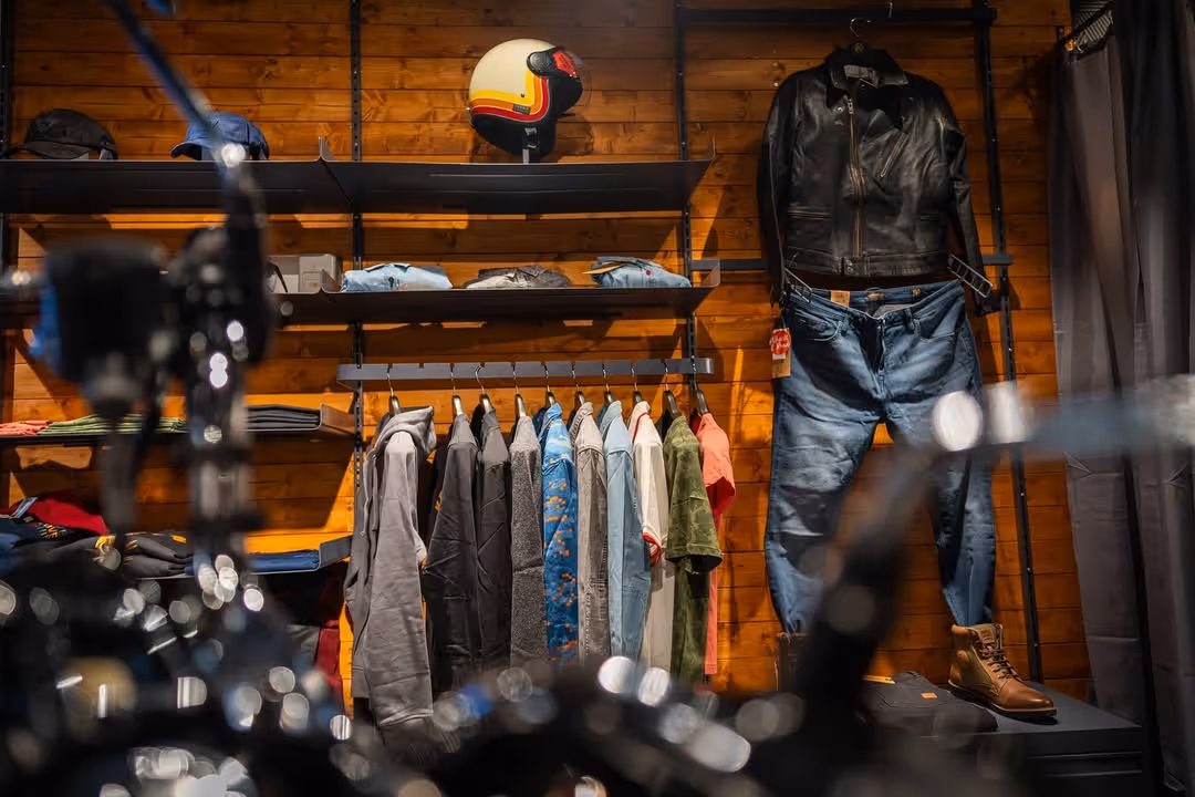 Royal Enfield Šternberk — fotografie prodejny MOTO crew