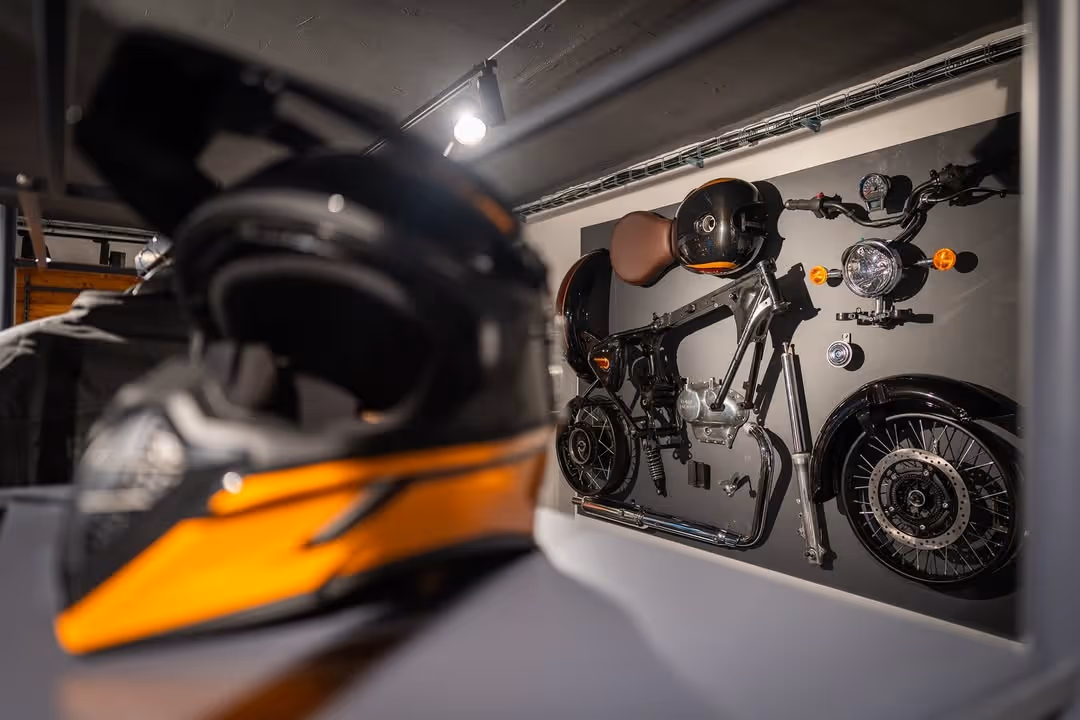 Royal Enfield Šternberk — fotografie prodejny MOTO crew