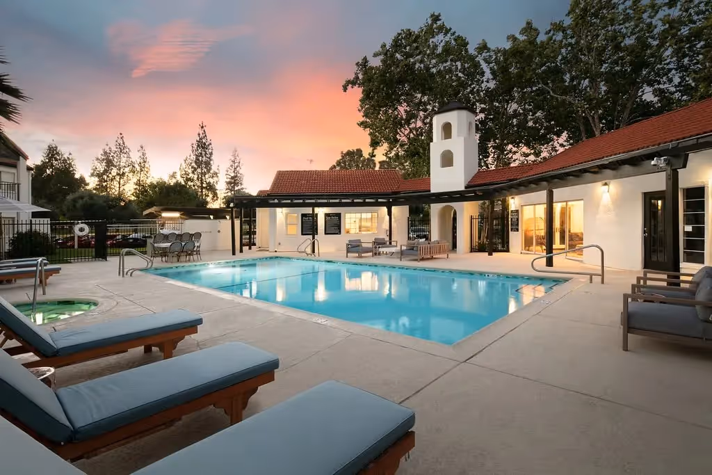 Pool area 