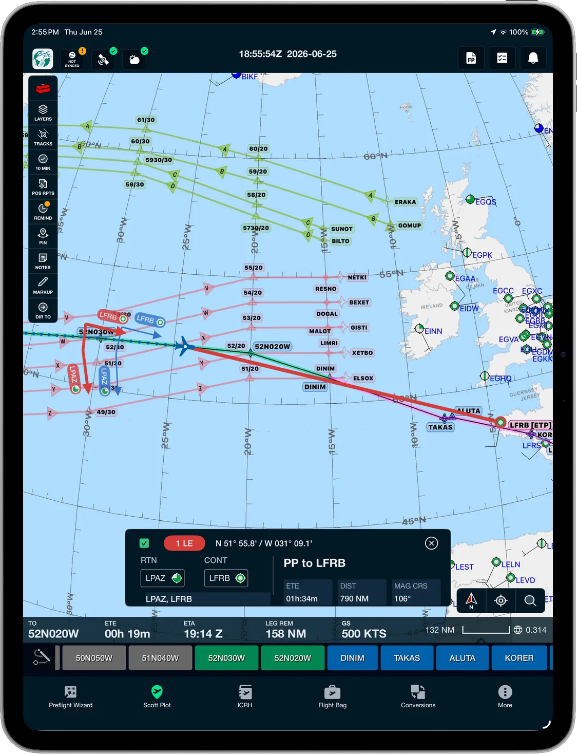 Scott Plot® in flight on iPad — tapping an equal-time point draws the line and distance to the diversion airport