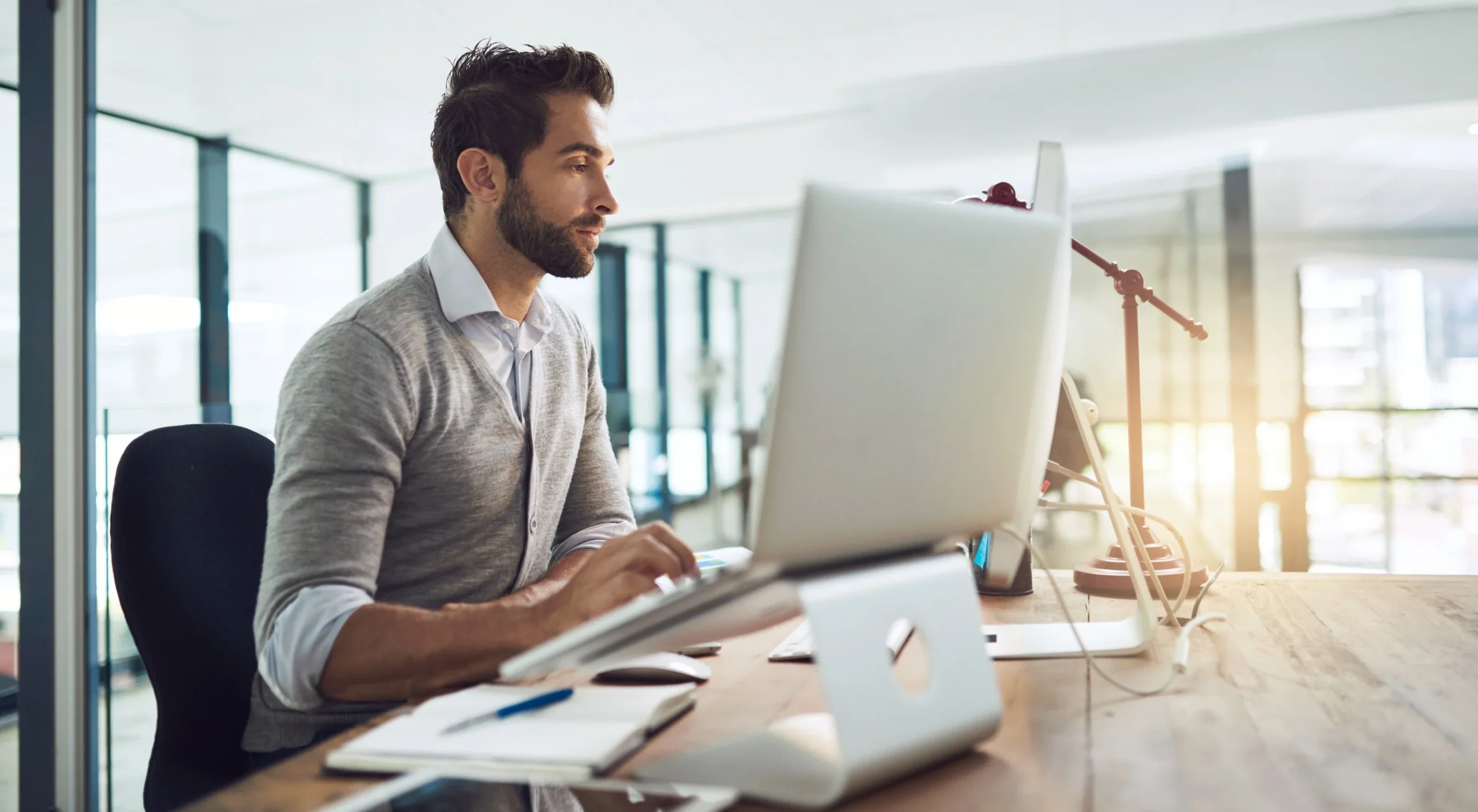 Uno specialista nel posizionamento SEO, essenziale per un'agenzia web