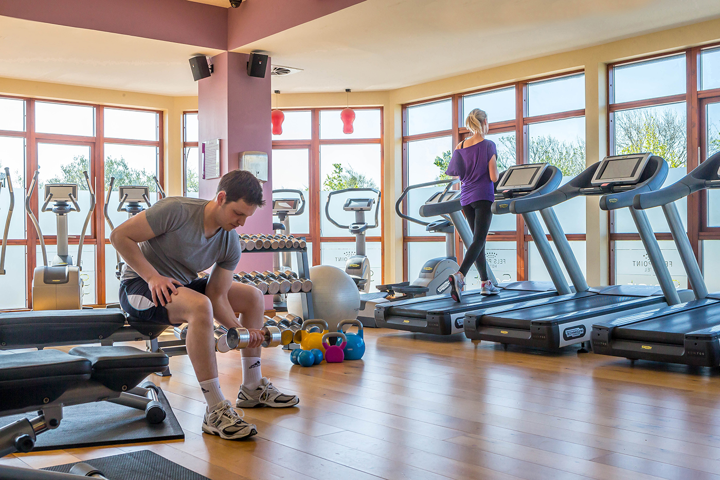 Gym Members Working Out in Gym - Lifestyle Photography © David Cantwell Photography