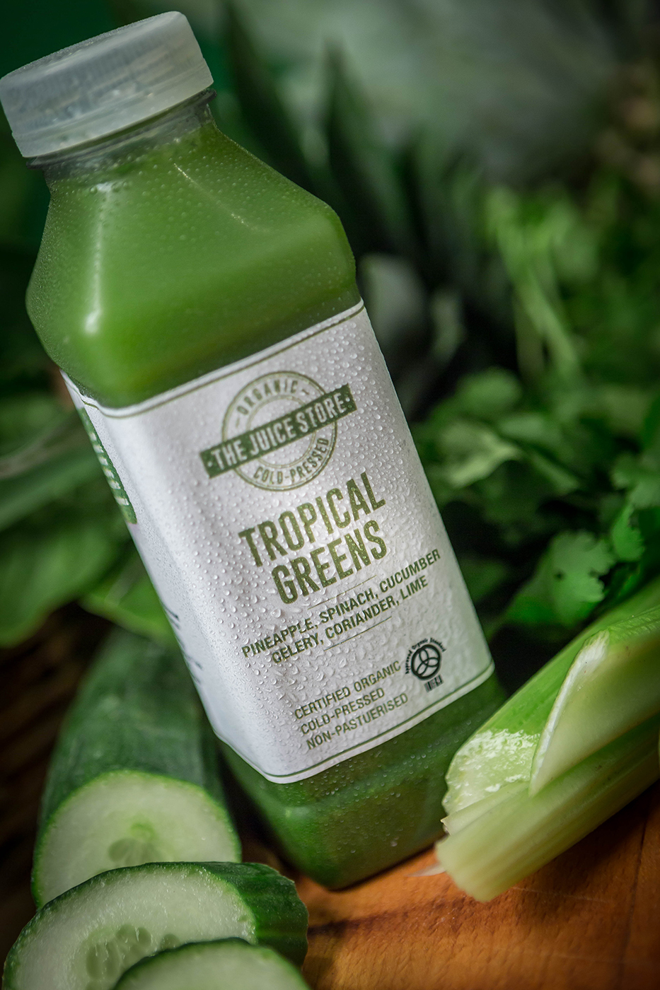 The Juice Store Tropical Greens Bottled Drink - Packshot Photography © David Cantwell Photography