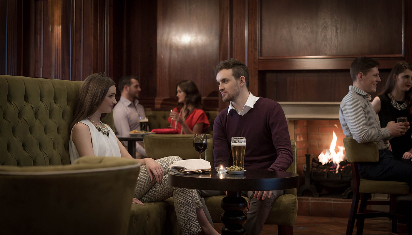 People Enjoying Drinks - Food Lifestyle Photography © David Cantwell Photography