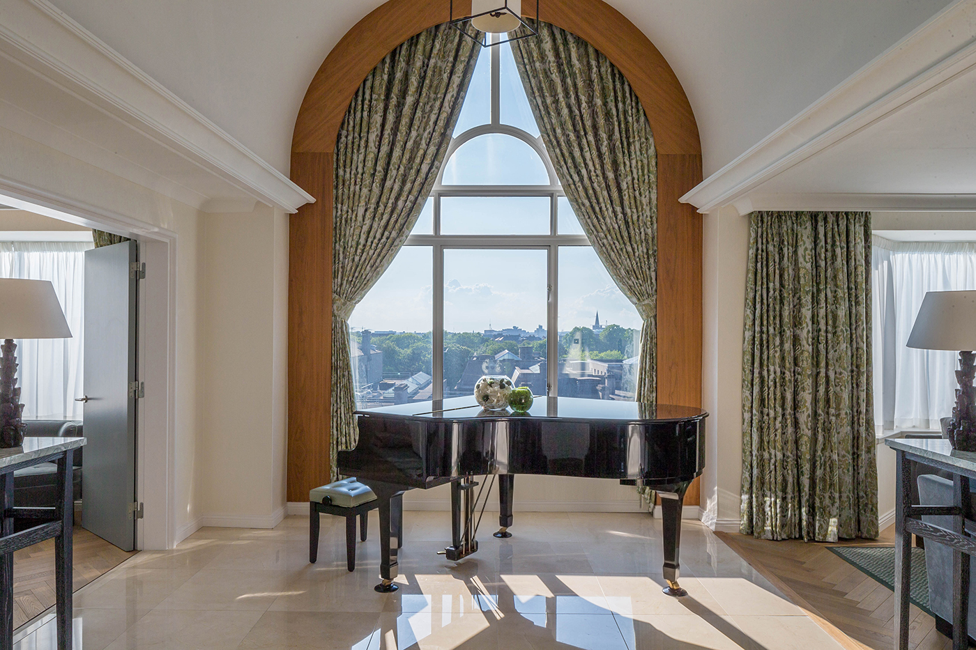 Penthouse Piano Hallway @ The Conrad Hotel - Hotel Photographer © David Cantwell Photography
