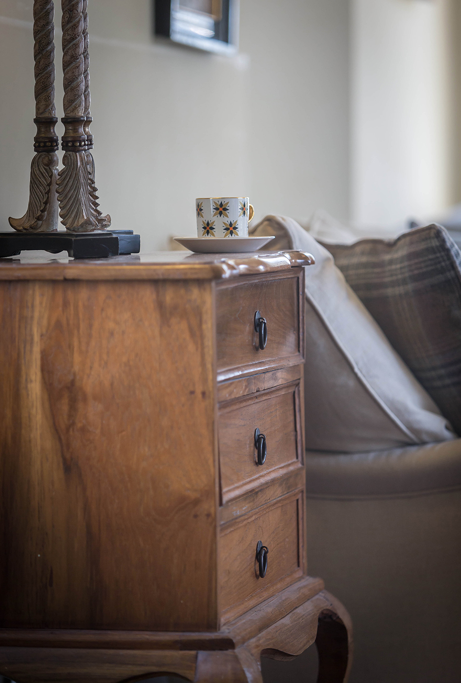 B&B Coffee in the Sitting Room - Interiors Photographer © David Cantwell Photography