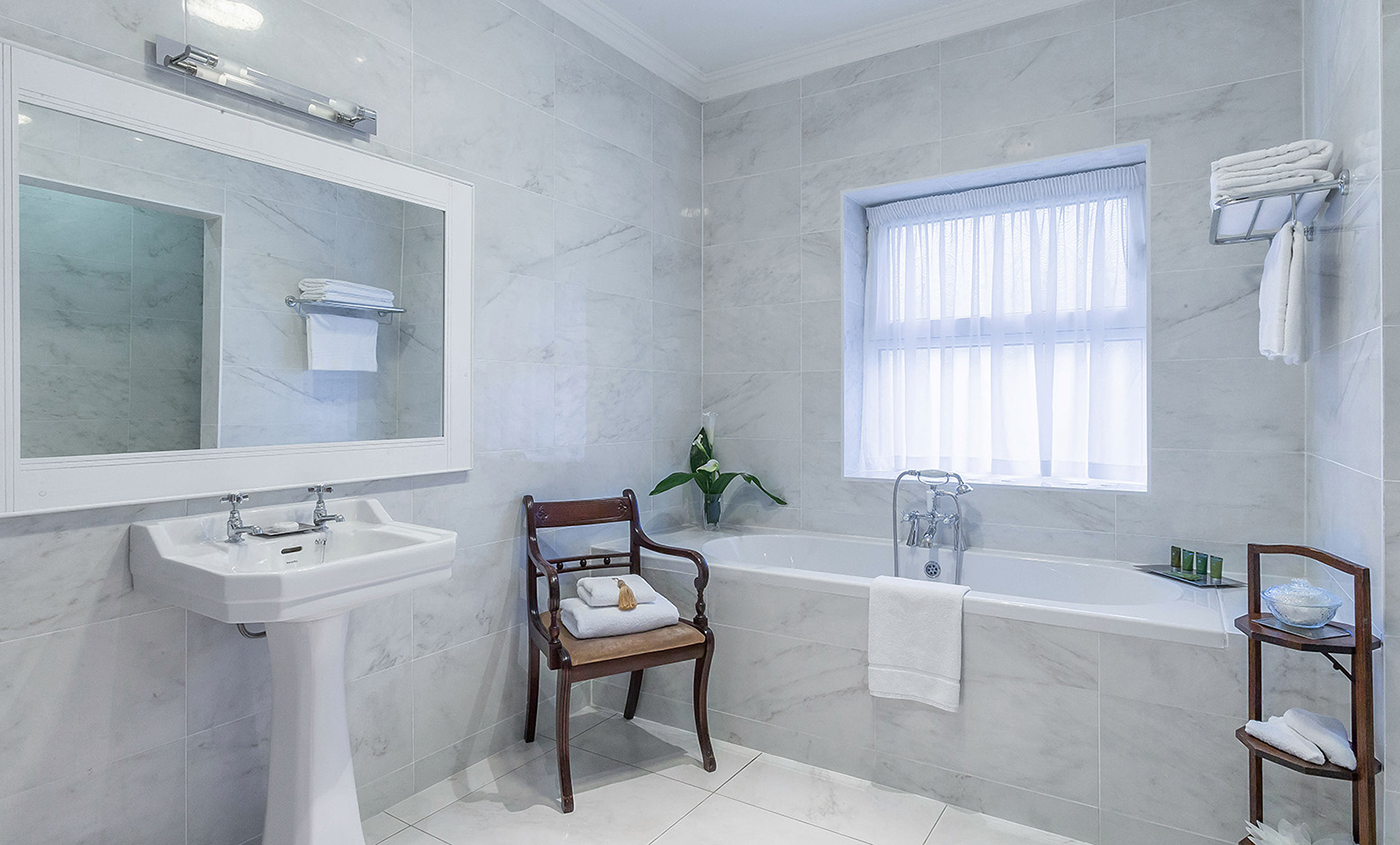 Bathroom in The Suite @ Glenlo Abbey Hotel © David Cantwell Photography