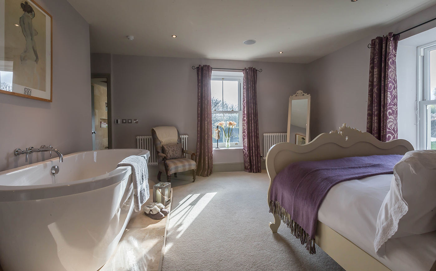 Bathroom/Bedroom in Dunowen House B&B © David Cantwell Photography