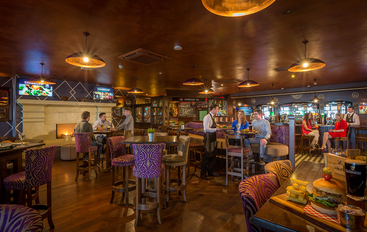 Shannigans Gastro Pub @ The Dromoland Inn Hotel © David Cantwell Photography