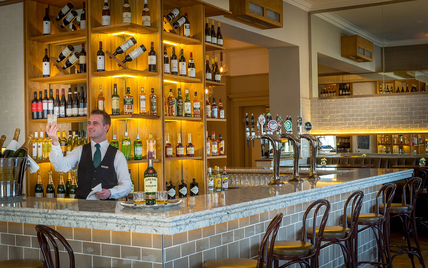 The Gaslight Bar & Brasserie @ The Meyrick Hotel © David Cantwell Photography
