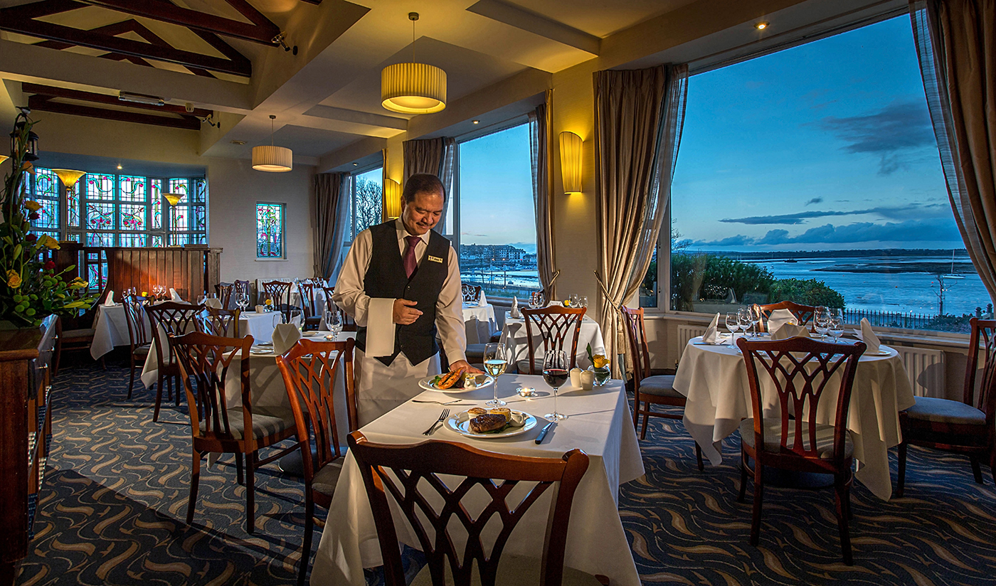 The Coast Restaurant @ The Grand Hotel © David Cantwell Photography