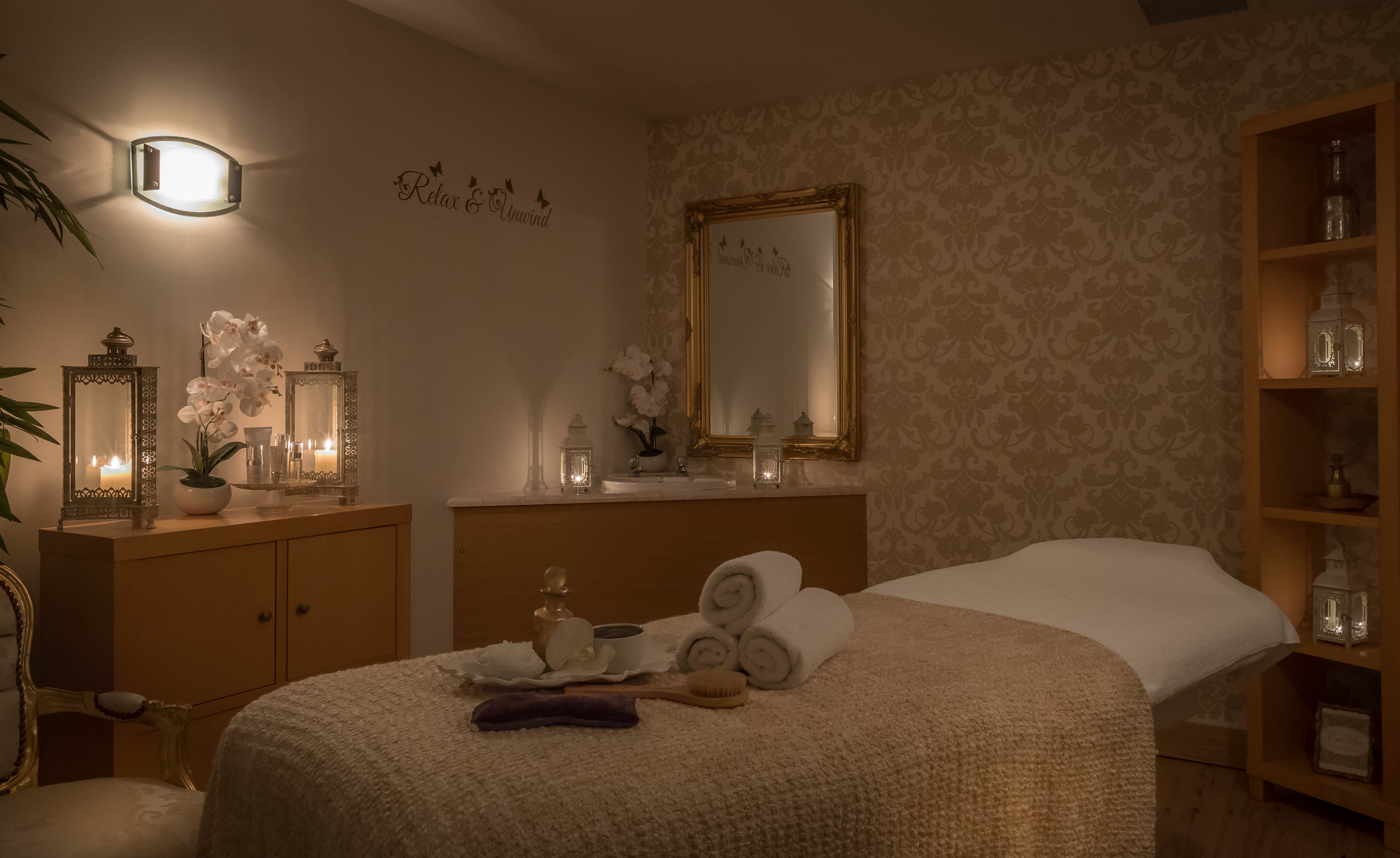 Treatment Room @ Clonmel Park Hotel - Hotel Spa Photographer © David Cantwell Photography