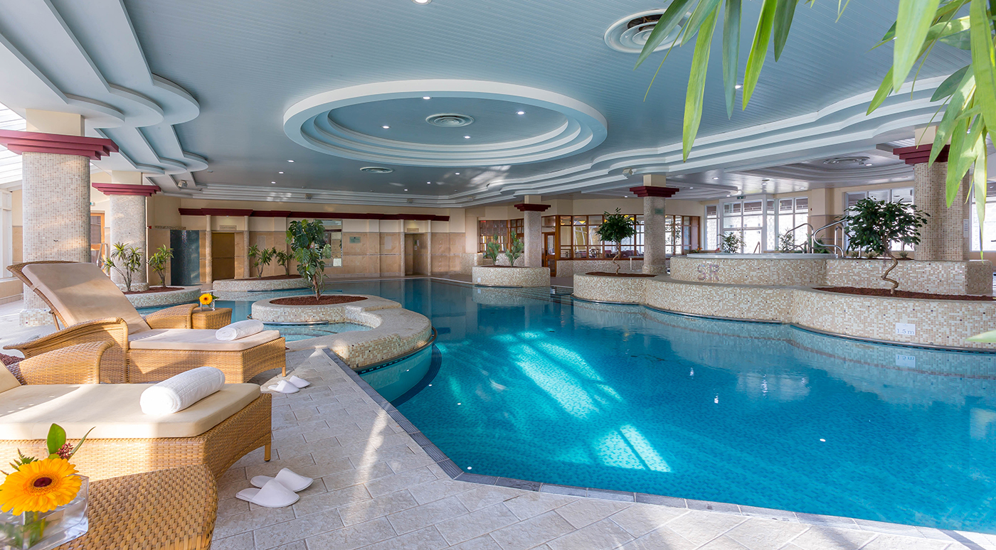 Swimming Pool @ Slieve Russell Hotel  © David Cantwell Photography