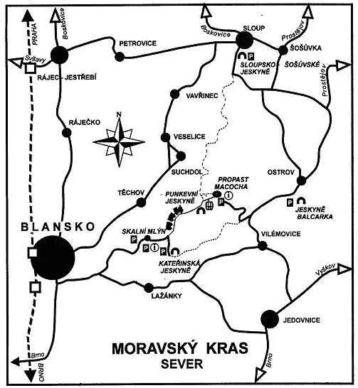 Mapa severní části Moravského krasu zobrazující města, vesnice a jeskyně v oblasti včetně Blanska, Sloupu, Jedovnic a cesty k jeskyním jako Sloupsko-šošůvské, Punkevní a Kateřinská jeskyně.