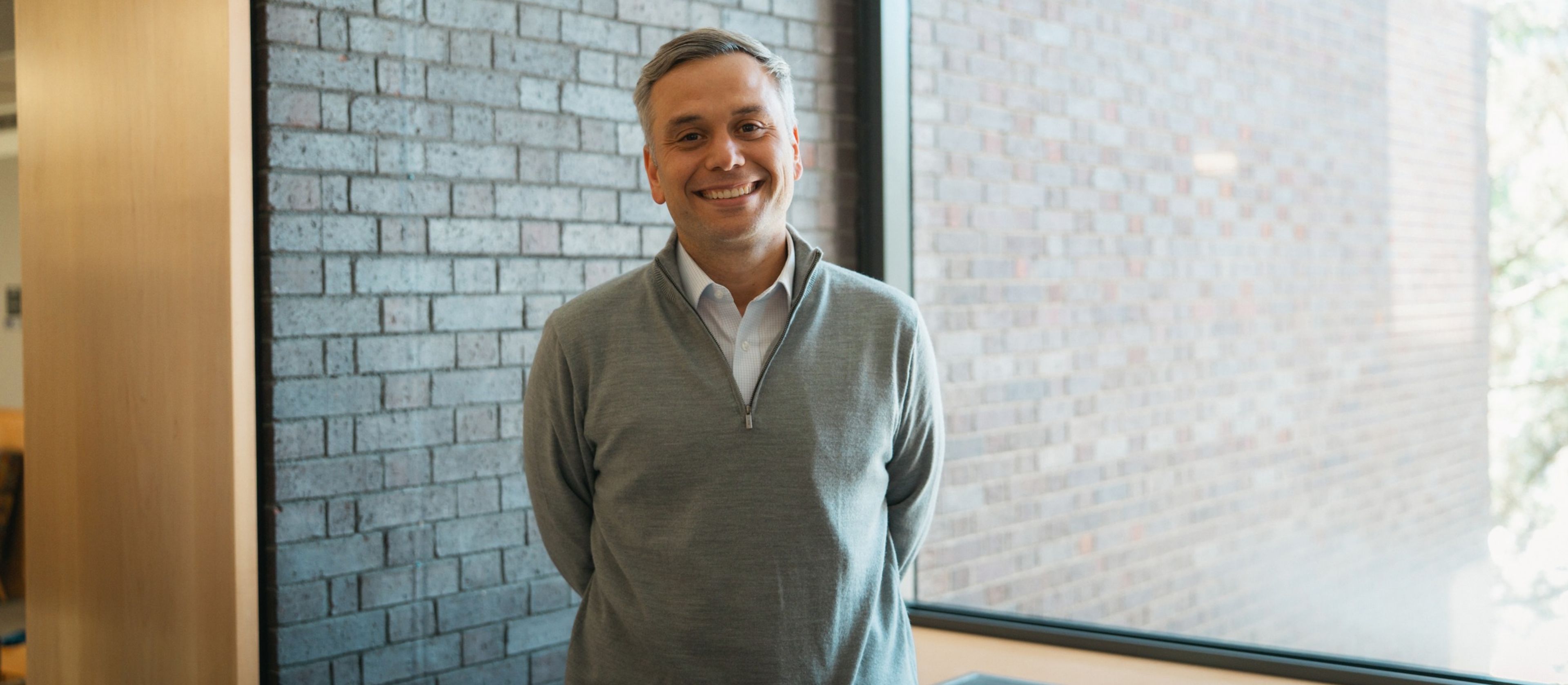 How SulAmérica produces lawsuit answers using structured data from 500,000 documents