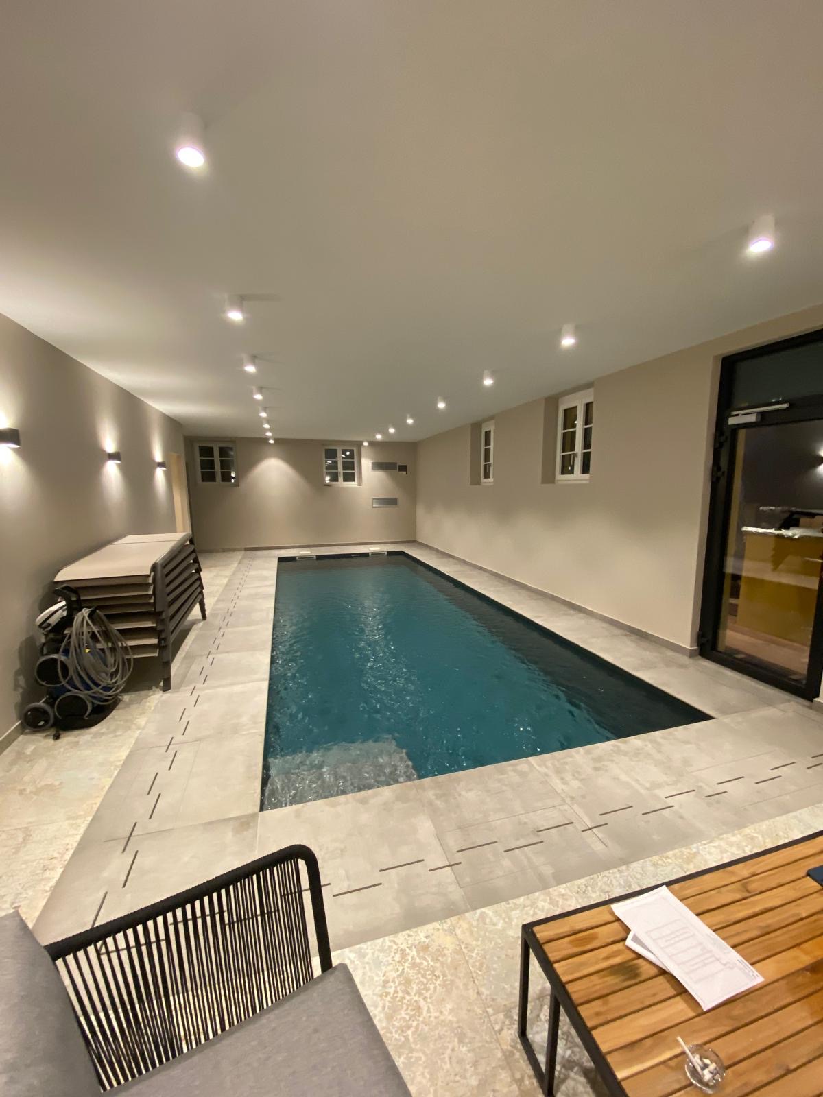 image of a landscaped pool area