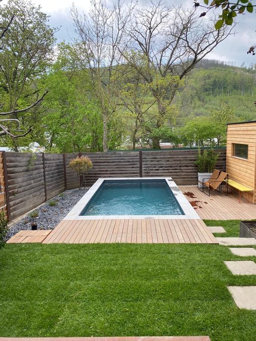 image of a landscaped pool area