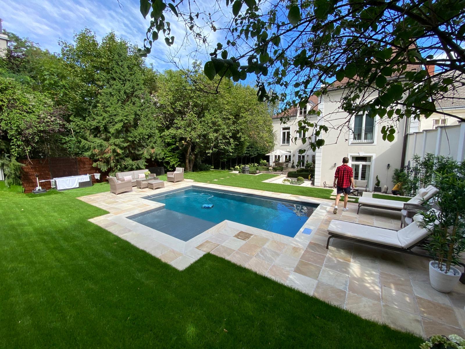 image of a landscaped pool area