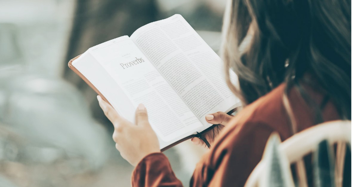 25 Reasons Why We Love Reading Books