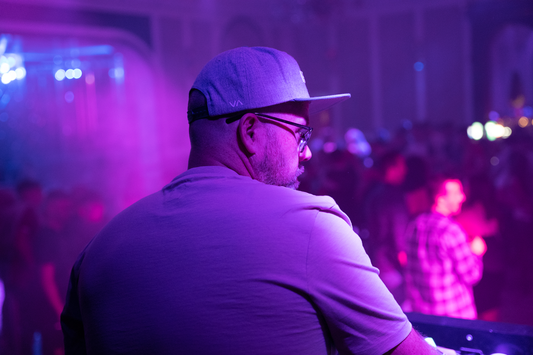 Moving-head lights and haze at Langtons Nightclub — Brian Hennessy