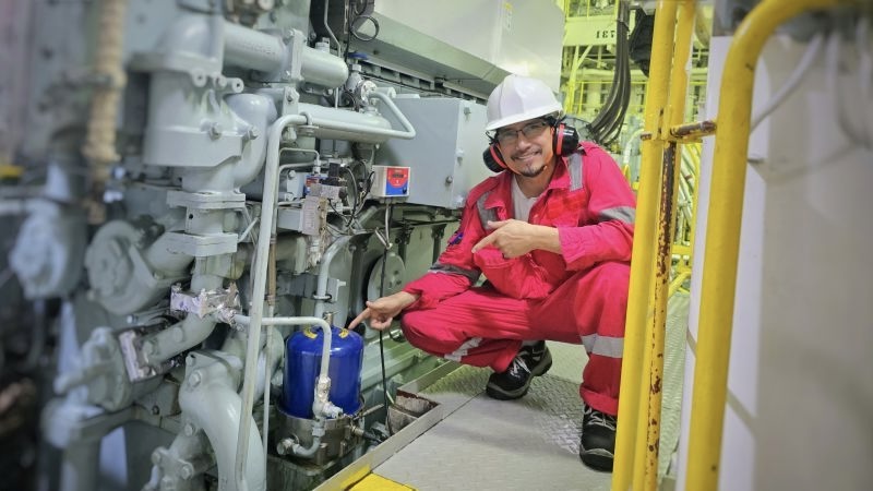 Engineer with IOW Group's centrifugal oil separator.