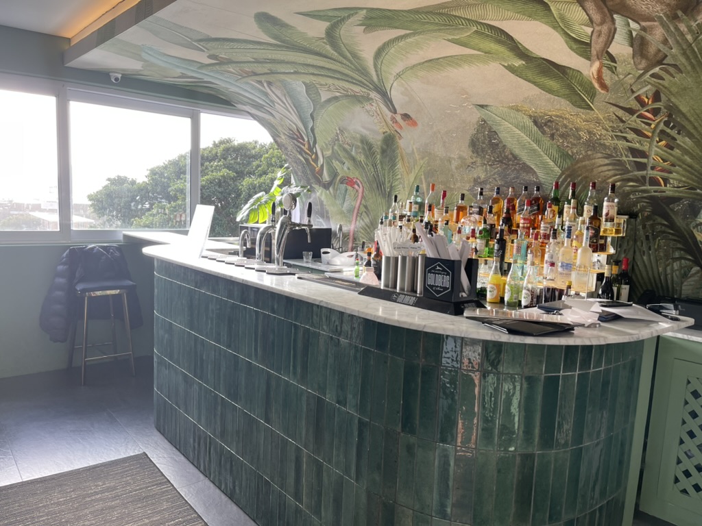 Cloud 9 Bar Boutique Hotel in Cape Town