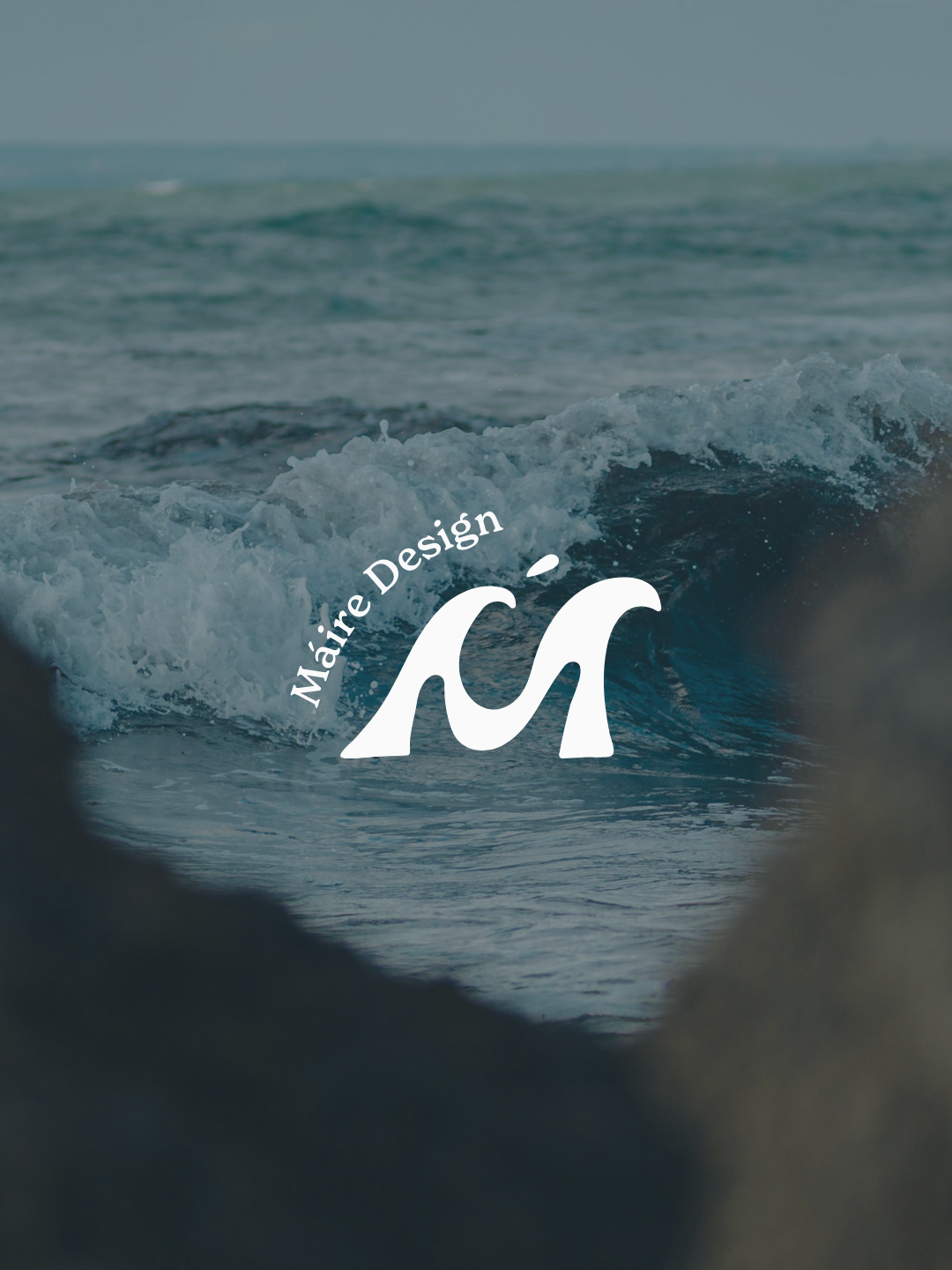Bild eines Instagram-Beitrags: Das Logo von Máire Design.