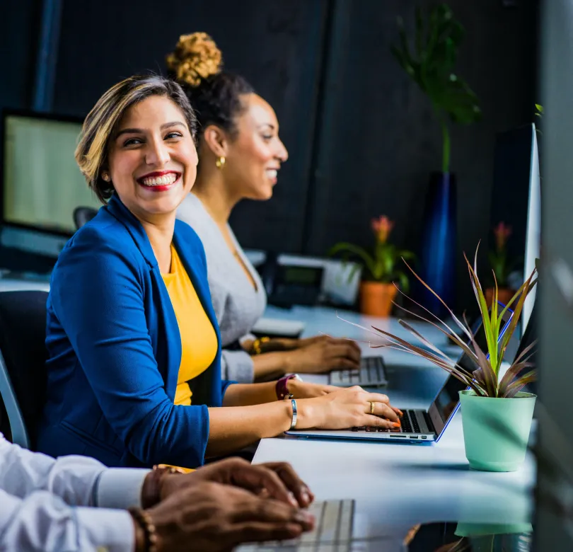 SaaS Webflow Template - Mumbai- Created by Wedoflow.com and Azwedo.com