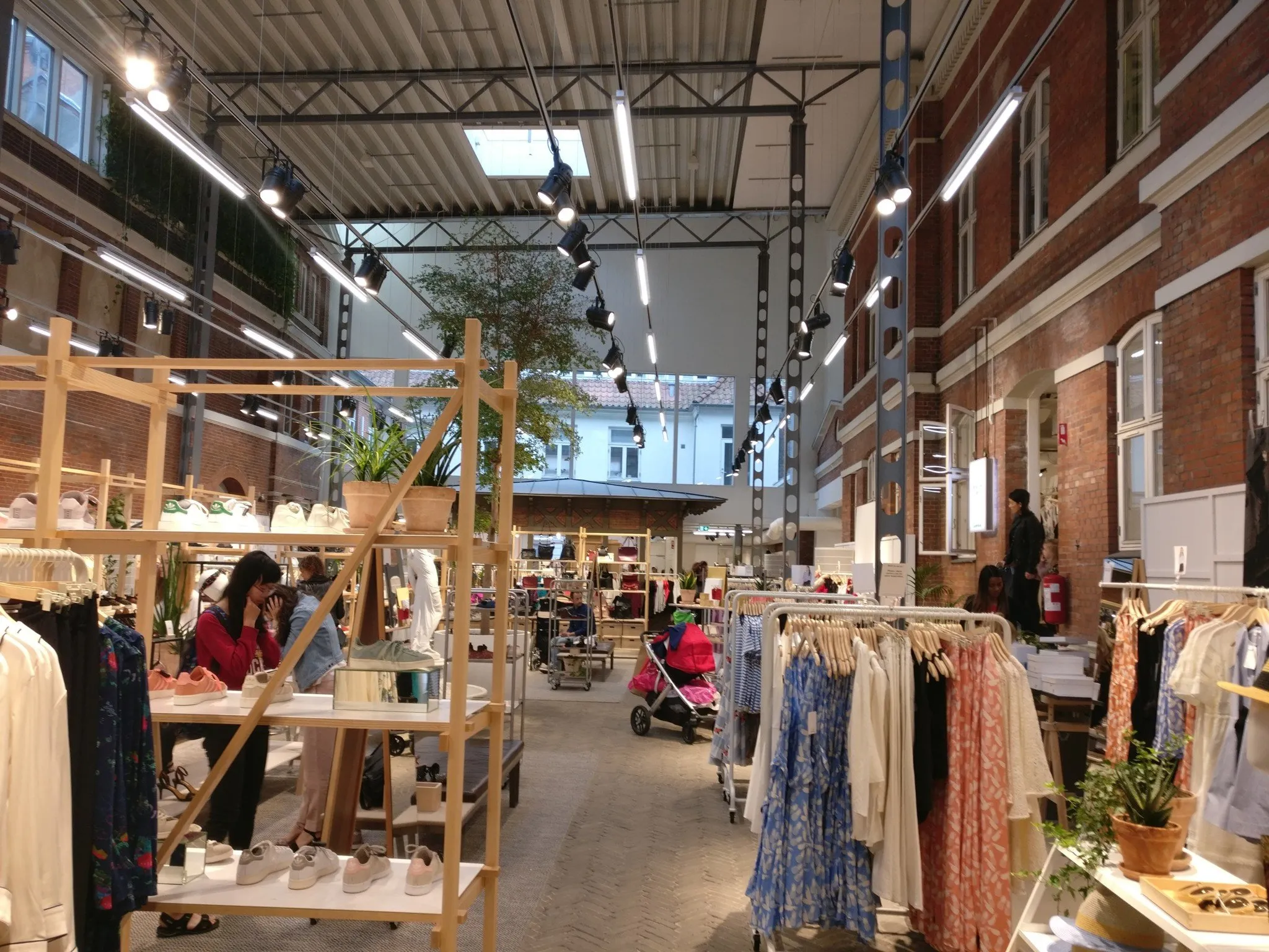 Færdig butik i dag