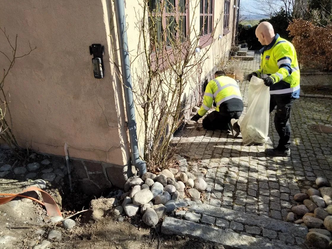 Ureteks montører rydder grundigt op efter udført arbejde