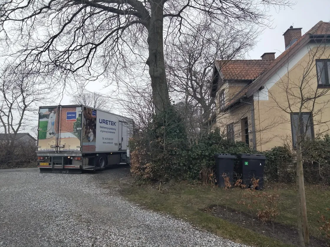 Ureteks montører er ankommet