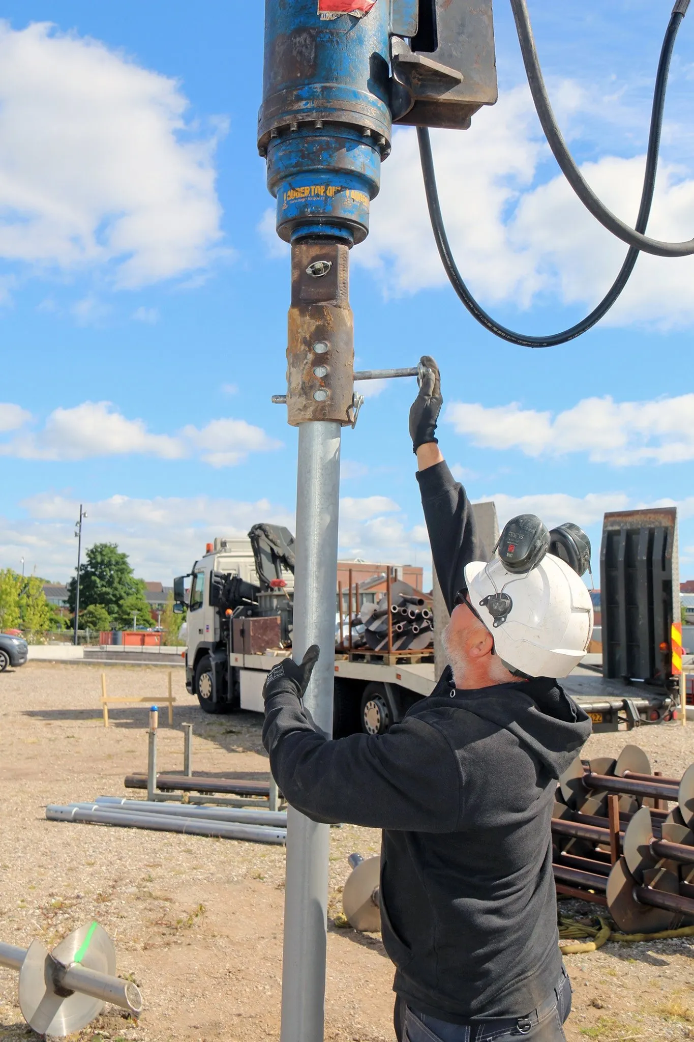 installering af ScrewFast Skruepæl montør Peter Isaksen