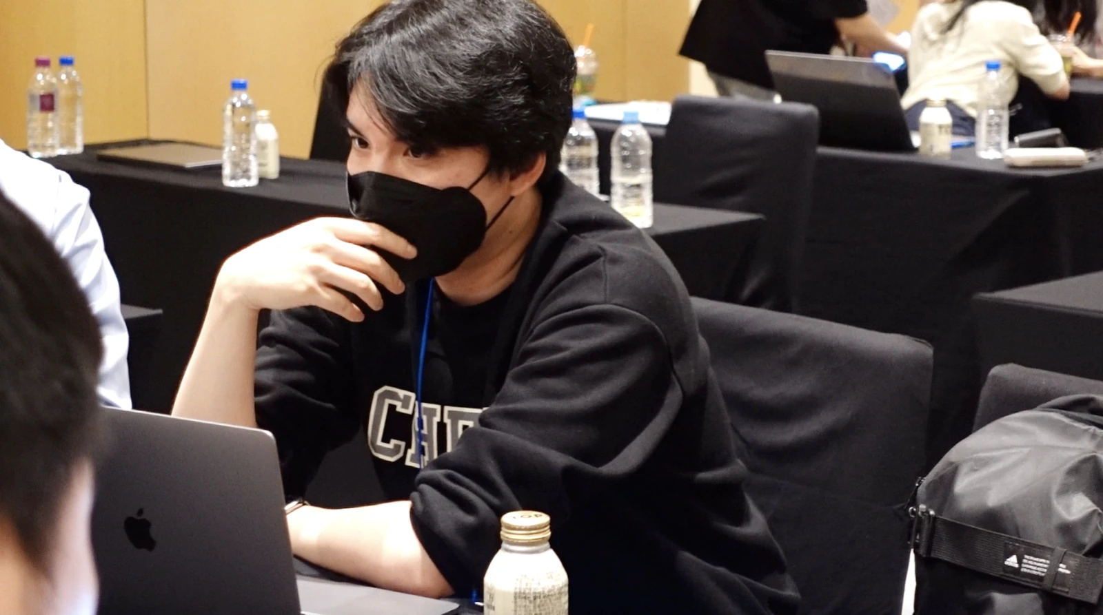 Hoin at a Jeju workshop, 2022.