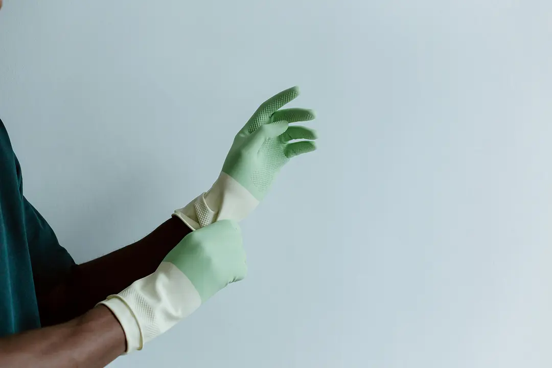 Green Cleaning Gloves