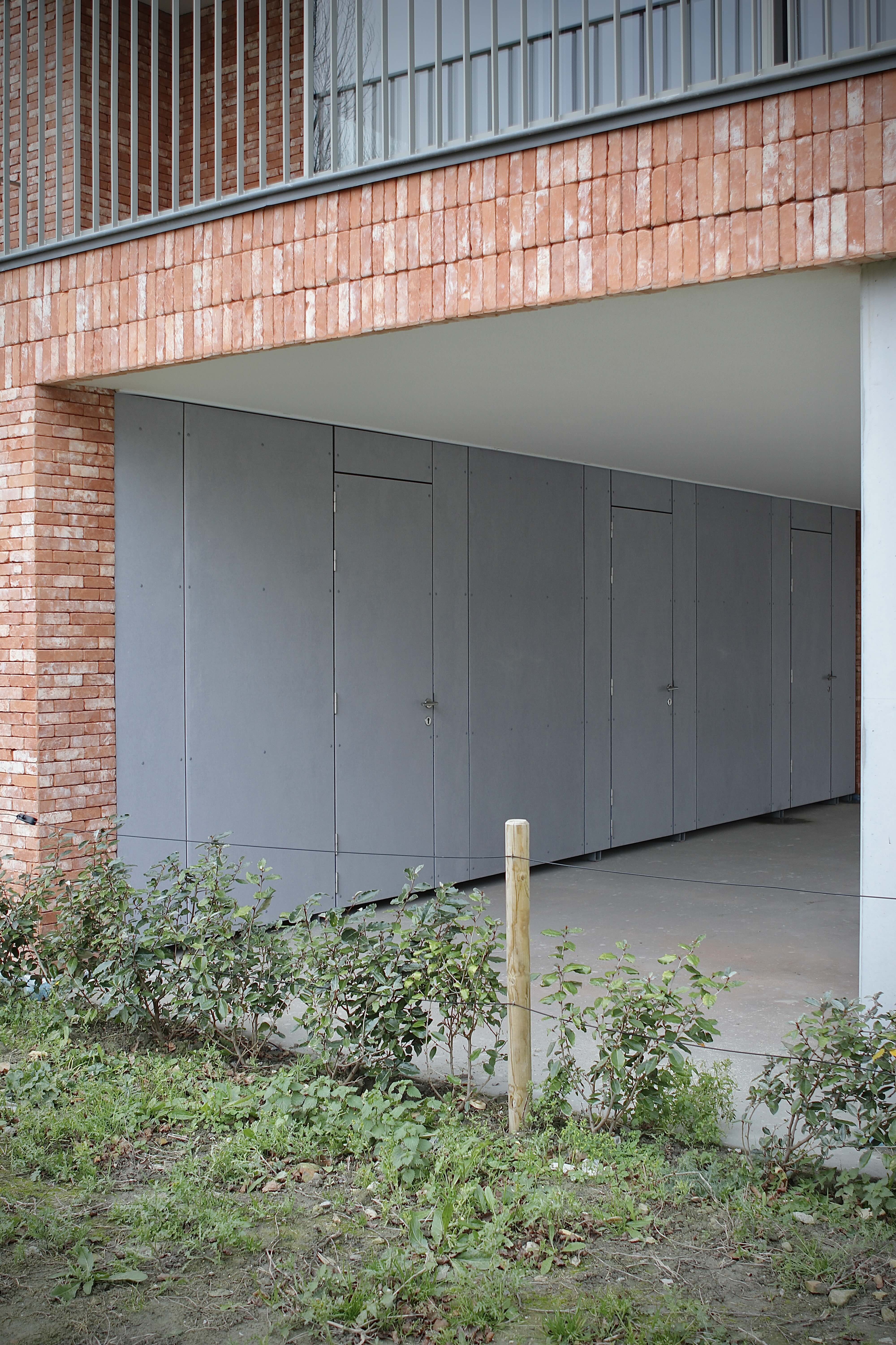 Gevelbekleding en ingewerkte berging