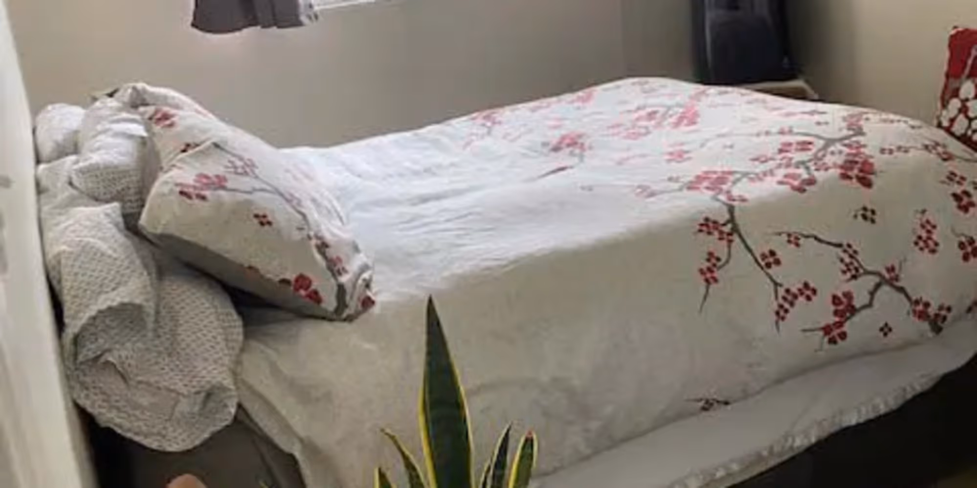 Bedroom with bed