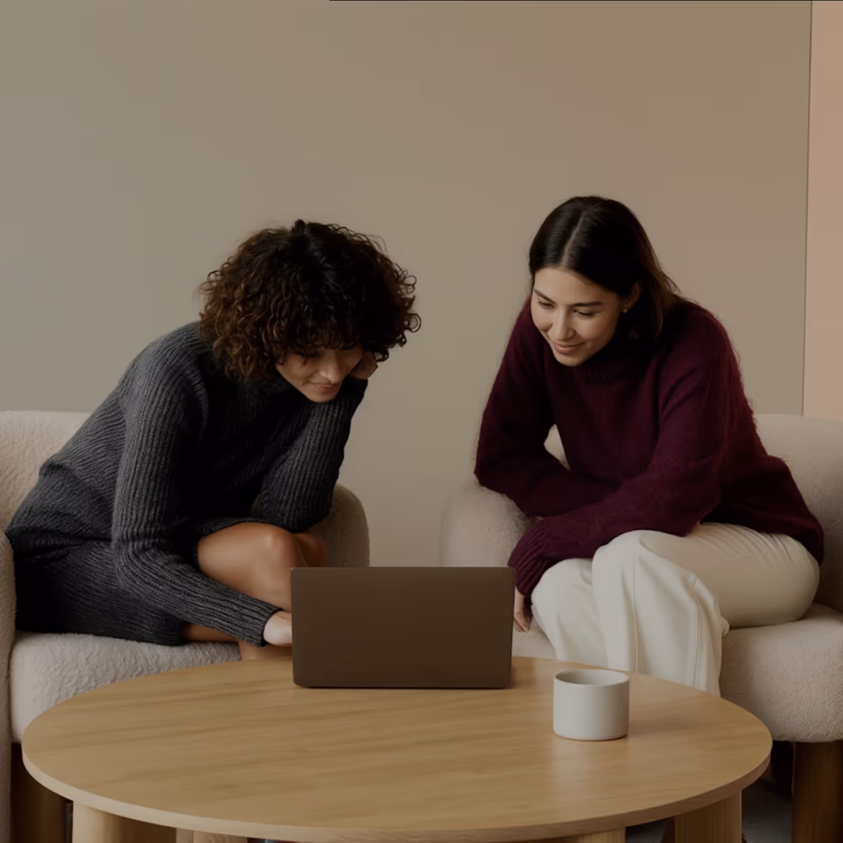 Catania - Consulting Webflow Template - Designed by Azwedo.com and Wedoflow.com