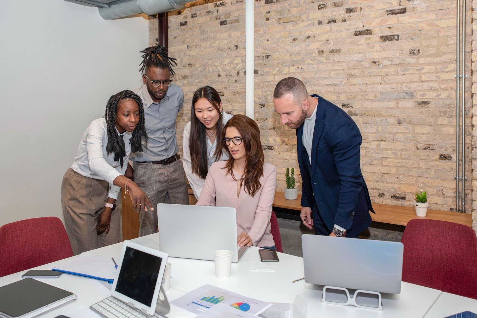 engineer team using project management tools