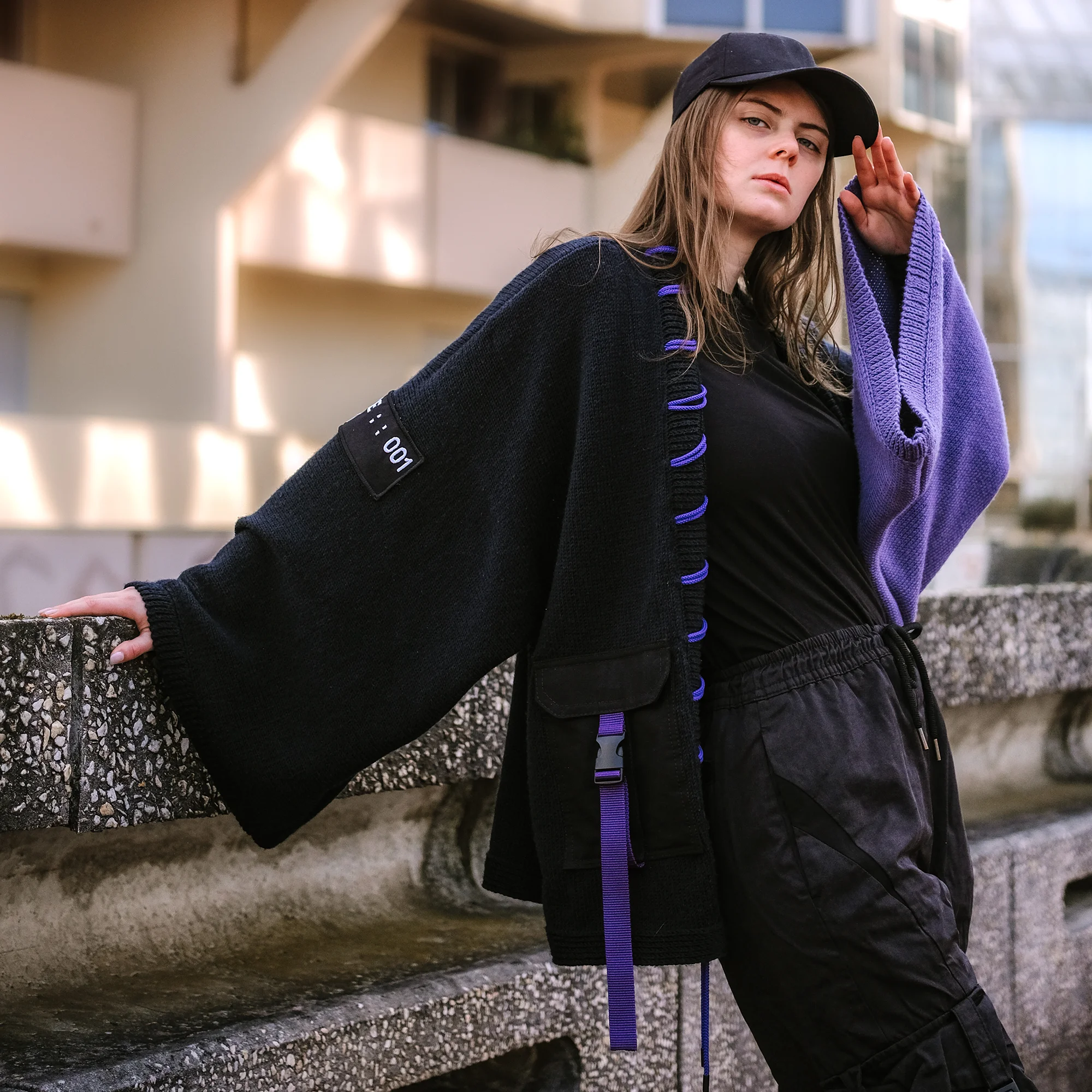 Nox I, kimono techwear artisanal en mérinos Oeko-Tex Classe I avec manche contrastante pourpre sourd, collection Nox Procyon