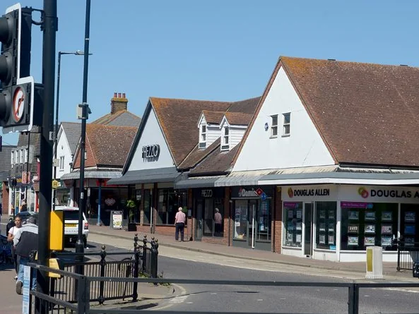 Shops and cafes on Wickford High Street on a sunny day
