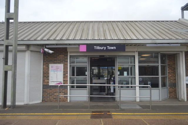 Entrance to Tilbury Town railway station