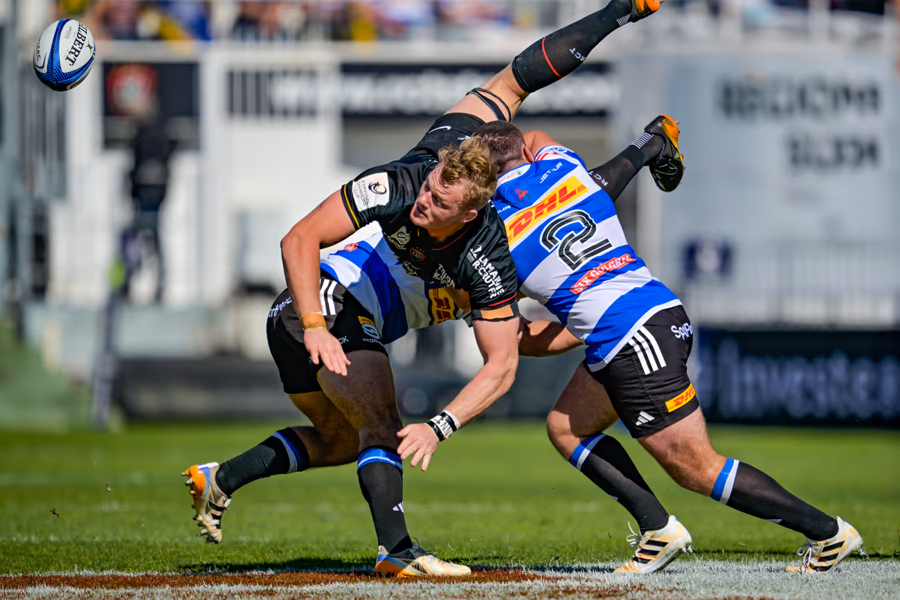 Plaquage lors d'un match de rugby en 1/8 finale de champions cup